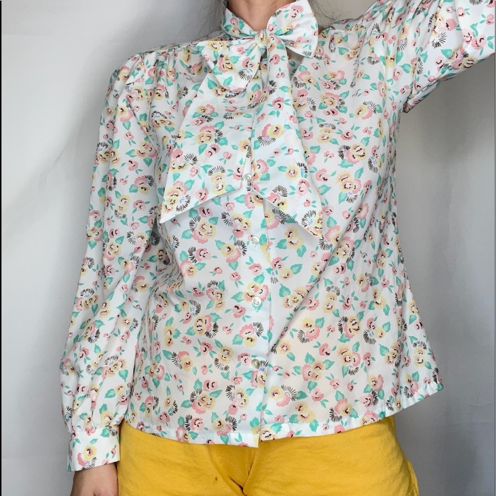 Vintage Floral 70’s Blouse